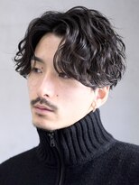 フィフス 神南(fifth) スパイラルパーマセンターパートウルフカットルーズパーマッシュ