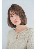 空気感漂う大人のシンプルボブ