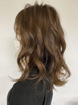 スティードトーキョー(Steed Tokyo) highlight earring beige