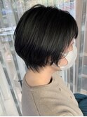 丸みとシャープのショートボブ_海浜幕張