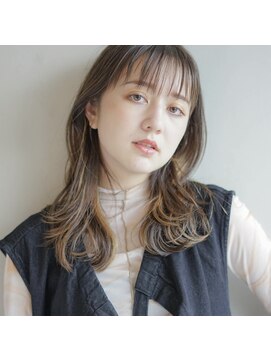 リタ(rita.) 大串弥生◎大人可愛いミディアムレイヤー