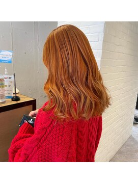 エイト 福岡天神店(EIGHT fukuoka) オレンジカラー