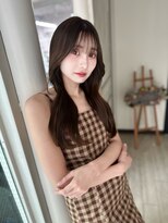 リア(riah) レイヤー×ヨシンモリ/韓国風ヘア/透明感カラー/ゆるふわカール