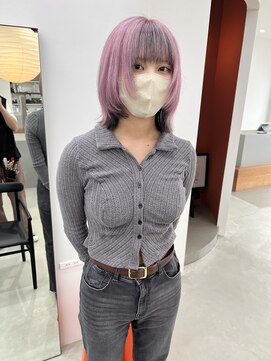 アム(am) ホワイトピンク　ボブウルフ