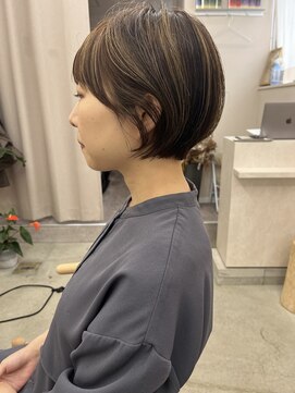 ハレル(Hareru) ショートボブ　ハイライトカラー