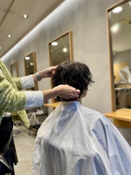 ペレ(pele)の写真/【自由が丘】ご要望を汲み取りながら一人一人の雰囲気や好み・髪質などを見極めてベストな施術をご提案◆