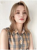 韓国風くびれ外ハネ軽レイヤーミディ
