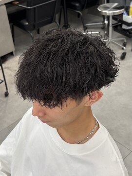 オーバルバイアピッシュ(OVARL by apish) ツイストスパイラル/ツイスパ/緩めツイスパ/縦落ちパーマ