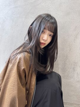 シアー(siar) フェイスレイヤー　レイヤーカット　カチモリ　ロングヘア　韓国