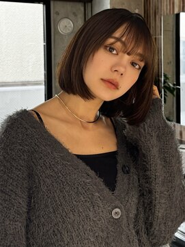 ファルベ(Farbe) ココアベージュ/小顔に見せるヘア/黒髪カタログ/オリーブグレー