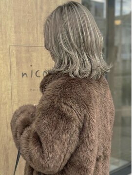 ニコリヘアワークス(nicori hair works) レイヤー×ハイライト×フォギーベージュ2