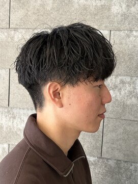 ニアウ 伊勢崎連取店(Niau) MEN’S HAIR/サーフカール/刈り上げセンターパート/伊勢崎