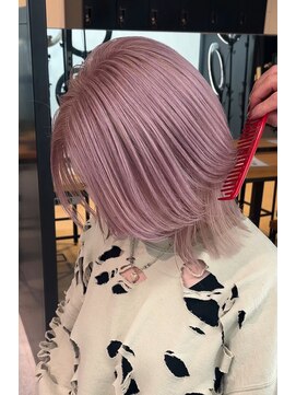 サロウィン 下北沢(SALOWIN) ハイトーンのピンクベージュカラー