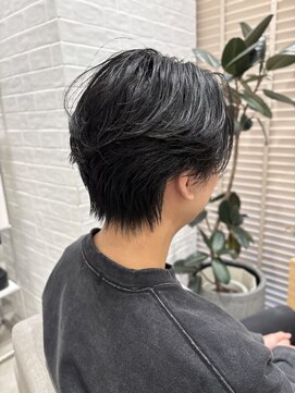 ステアケース 武蔵小杉店(stair:case) 後ろ姿も美しい、大人ナチュラルなフェザーパーマ