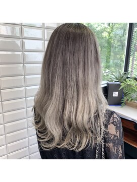 リリー(Lilley) 【lilley 高田彩乃】ハイトーングレージュカラー(天神/今泉)