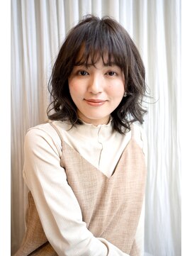 マグノリア オモテサンドウ(MAGNOLiA Omotesando) 伸ばしかけの方にオススメ！ニュアンスくびれミディ・・・HINATA