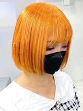 エクステやブリーチに挑戦したいのですが勇気がでないです。[新宿駅/シールエクステ/ダブルカラー/韓国]