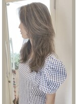 ヘアーアンドアイコーディネート マチルダ(MATILDA)&nbsp;ナチュラルハイライトロングレイヤー☆カール◎ワックス揉み込み