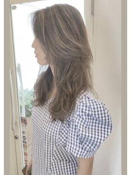 ヘアーアンドアイコーディネート マチルダ(MATILDA) ナチュラルハイライトロングレイヤー☆カール◎ワックス揉み込み