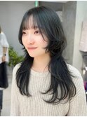 顔周りレイヤー　透明感　アッシュカラー　ウルフ　ロングヘア