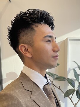 パークレーン アイス イヴェン(park lane ICI yeven) 20代30代40代メンズパーマスキンフェードビジネスカジュアル