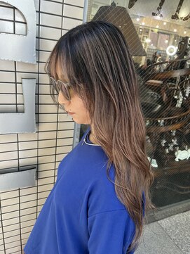 バイブアンドアネックス(VIBE & ANNEX) 《momoka》ピンクベージュバレイヤージュ石川町ブリーチ横浜