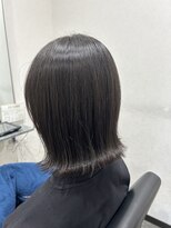 セカンド(Second)&nbsp;Second   ×　外ハネスタイル