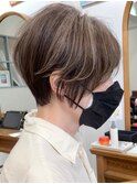 白髪ぼかし小顔カット外ハネボブフェミニンロングうる艶髪