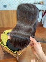 リクリエイション(re:creation)&nbsp;オリーブグレージュカラー 透明感カラー 艶髪 髪質改善 20代