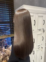 エスケープ トゥ ボナ(ESCAPE to bona.)&nbsp;髪質改善カラーで上品ヘーゼルベージュ