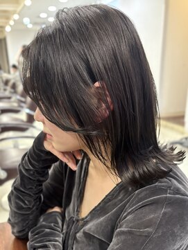 キアラ(Kchiara) 横顔映える透け感レイヤーボブスタイルKchiara奥野