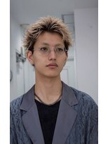 アストラ(ASTRA)&nbsp;MEN’S HAIR/サーフカール/刈り上げセンターパート