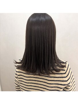 アンドワン 自由が丘(＆ONE) 【&ONE 自由が丘】グレージュカラー×切りっぱなしミディアム
