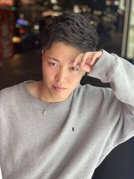 アスイン(asuin) ツーブロックフェミニンアップ