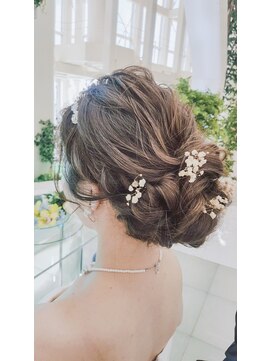 ブラウ ネイル パーティー(Blau Nail Party) エレガントゆるシニヨンヘア