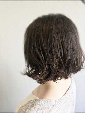 ヘア カンパニー トワ 千葉店(TOWA) 肩上外はねセミウェットウェーブ