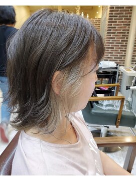 ヨハク(yohak) ボブ×イヤリングカラー