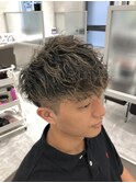 ハイライト波巻きスパイラルパーマツーブロックマッシュ