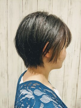 アース 三田南ウッディタウン店(HAIR&MAKE EARTH) 10代20代30代大人可愛い★小顔ボブ丸みショート