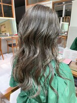 バブ バイネオリーブ(Bab by neolive)&nbsp;オリーブアッシュ☆ロングレイヤー