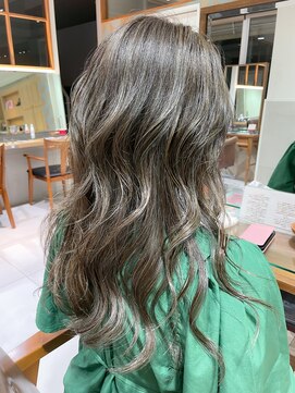 バブ バイネオリーブ(Bab by neolive) オリーブアッシュ☆ロングレイヤー