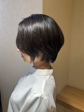 ローマ ギンザ(ROMA Ginza) ショートボブ × 暗髪