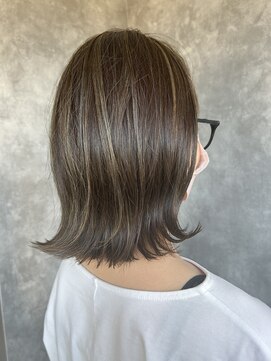 ウィート(wheat) ハイライトグレージュ/ナチュラルハイライト/くびれミディアム