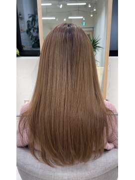 アム 表参道(am) 小顔薄めバンググレージュレイヤーロング前髪パーマ黒髪