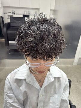 フィフス 名駅(fifth) 強めのカール感で作るプードルパーマ×刈り上げマッシュ