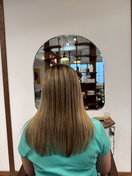 ルイ(ROUIS produced by LUCK 津田沼) ROUIS津田沼 透明感ベージュカラー