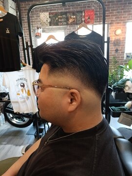 エン フロム ザ バーバー(縁 From the Barber) スキンフェード×ジパングポマード