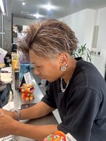メンズサロン キング 心斎橋店(Men’s salon K!ng) ホワイトメッシュ/ツイスト/ツイスパ/パーマ/メンズ/眉毛/心斎橋