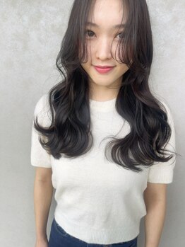 アイディー 高知(id)の写真/美髪を叶える、韓国風トレンドケア♪乾燥や紫外線で傷んだ髪を、潤いたっぷりの艶感と柔らかな手触りに…。
