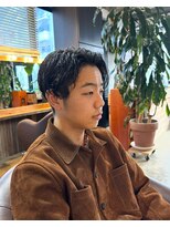 ビハインドザカーテン(BEHIND THE CURTAIN)&nbsp;【癖毛を活かす】パーマ風かき上げスタイル